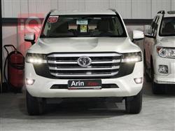 تۆیۆتا لاند کروزەر